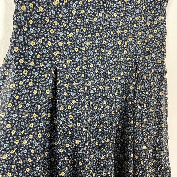 Abercrombie & Fitch Dress Lined Lightweight V‎ Neckline Ditzy Floral All Over - Picture 6 of 12